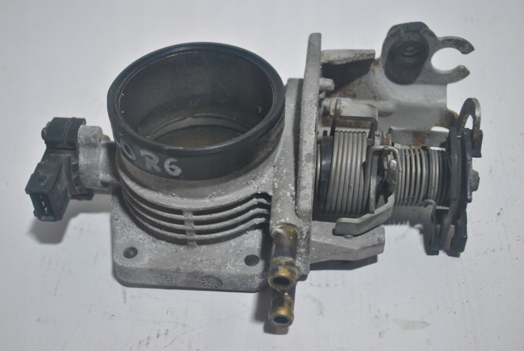 фото №1, Дроссельная заслонка bmw e46 2.0b 1433385