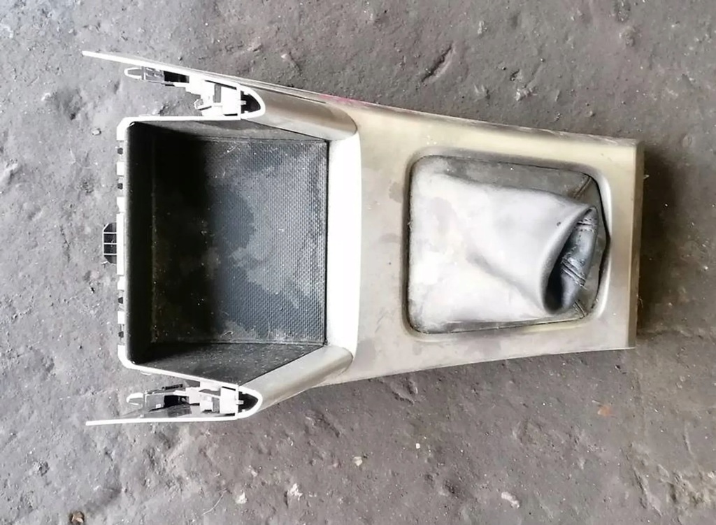 фото №1, Subaru forester iii 11r 2.0 d туннель средний 92122sc030