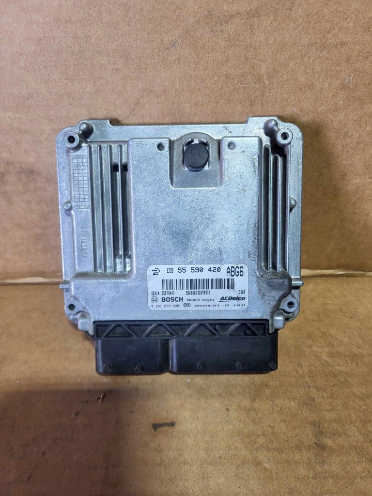 фото №1, Zafira c бортовой компьютер двигателя 2.0 55590420