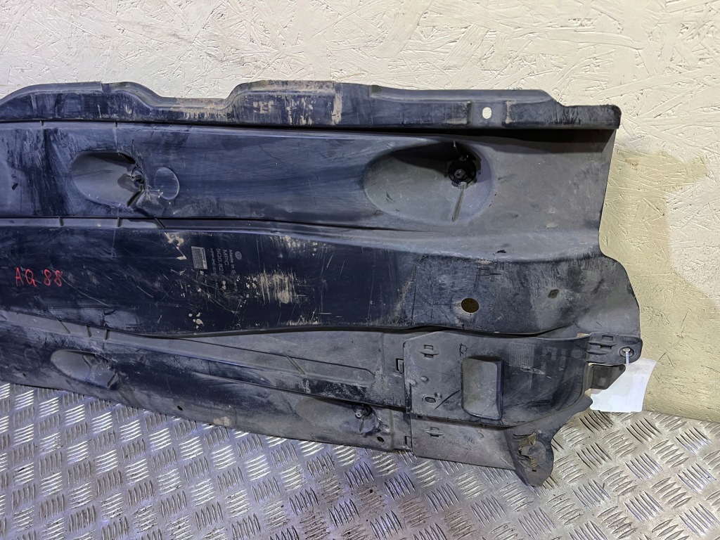 Audi q2 - 2019 левая сторона накладка боковое  подвеска Доставка