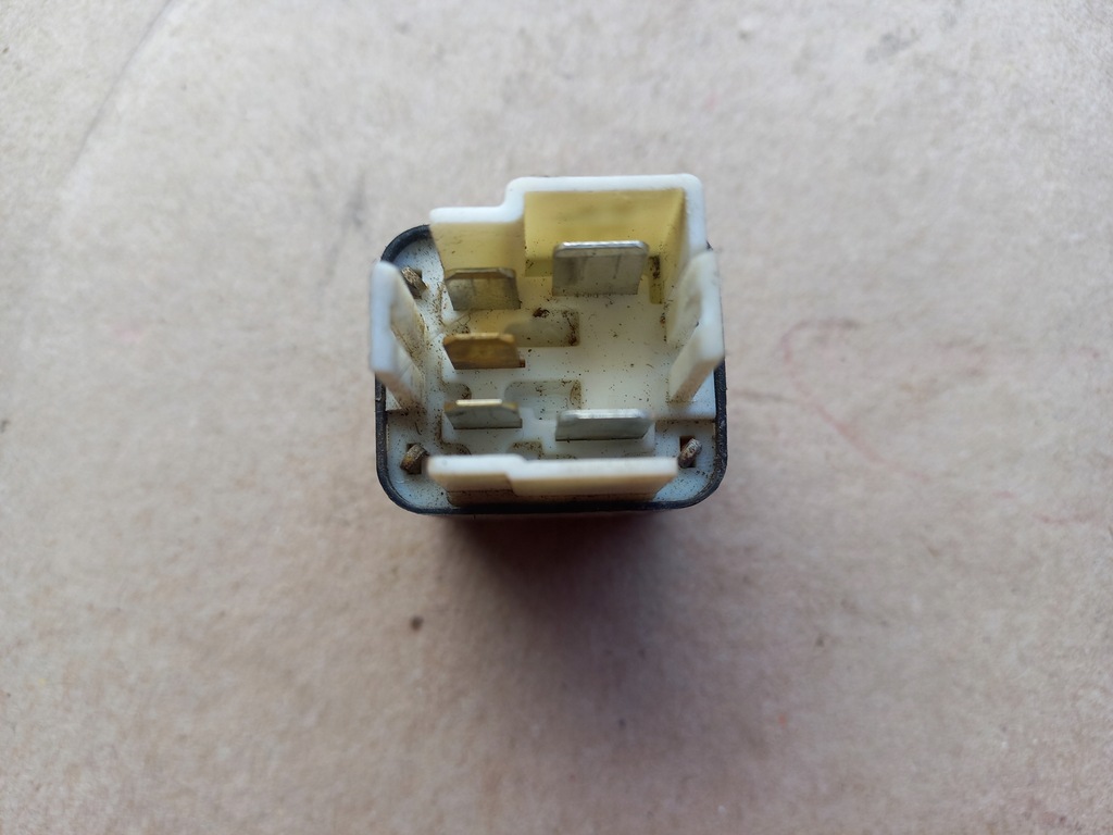 фото №10, Toyota carina camry celica corolla avensis rav4 реле 90987-04002