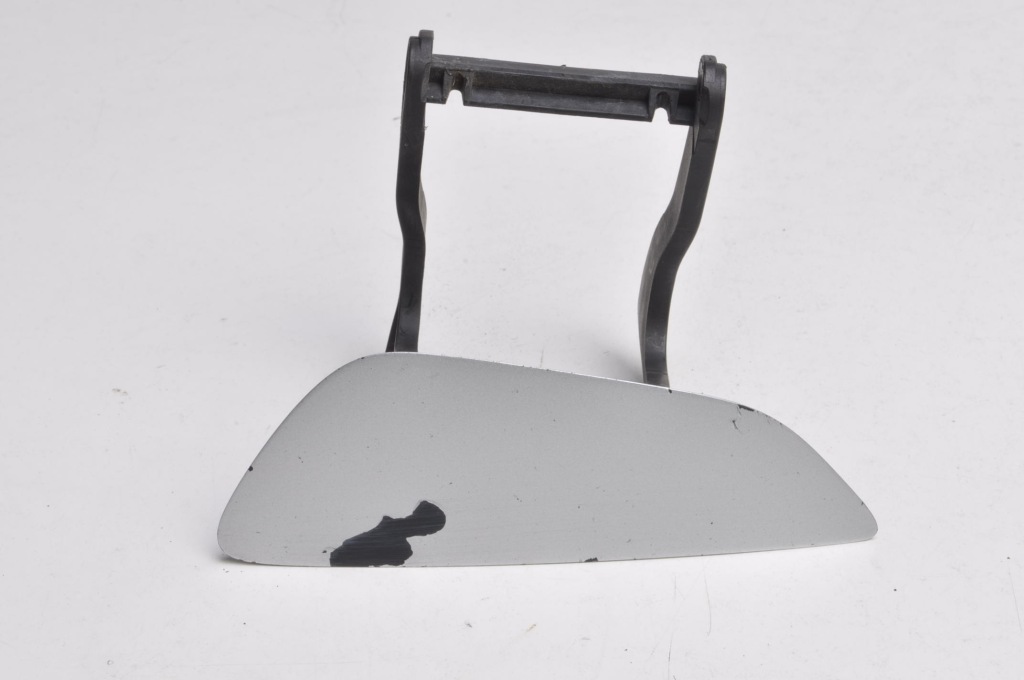 фото №1, Audi a8 d4 заглушка распылителя лампы правый 408000042r