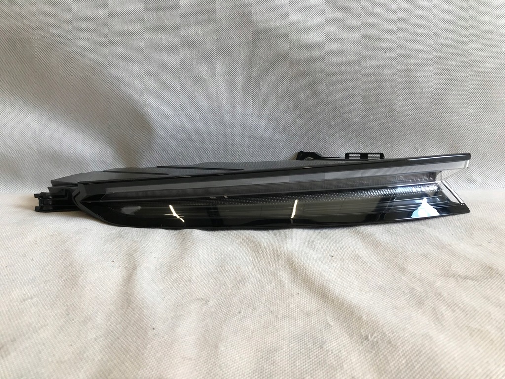 фото №1, Porsche taycan лампа задняя левая full led europa