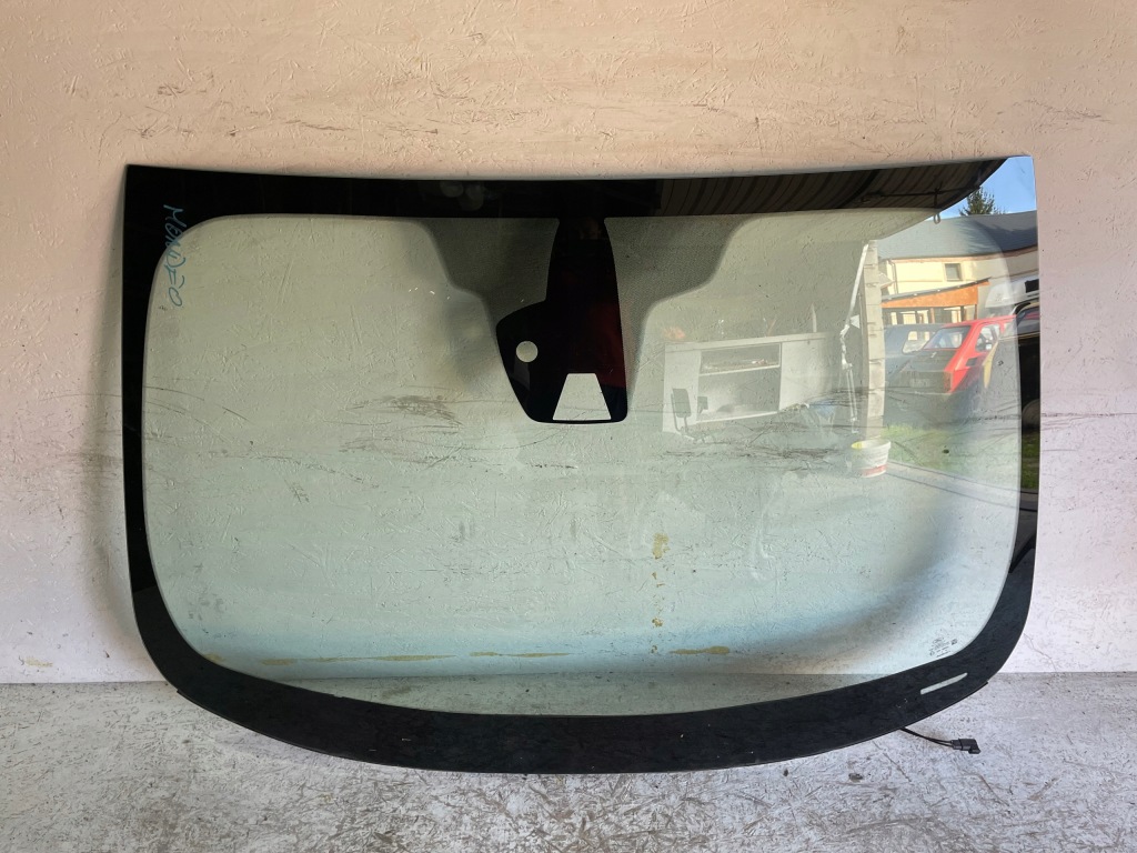 Купити Скло передня jeep grand cherokee рестайлінг