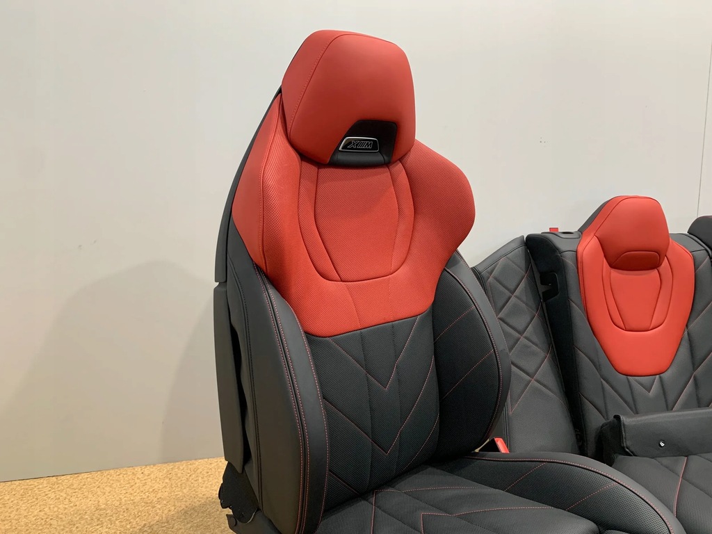 фото №5, Bmw xm g09 сиденья заднее сиденье обшивки 1/500 label red jak nowe