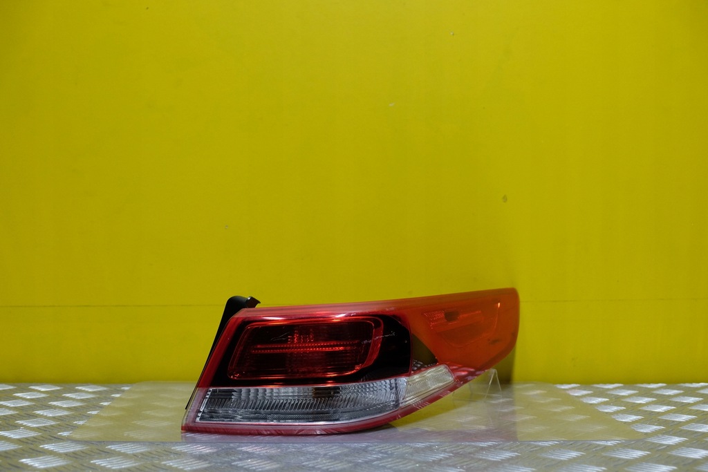 фото №1, Kia optima 2017- lift лампа задняя правая usa