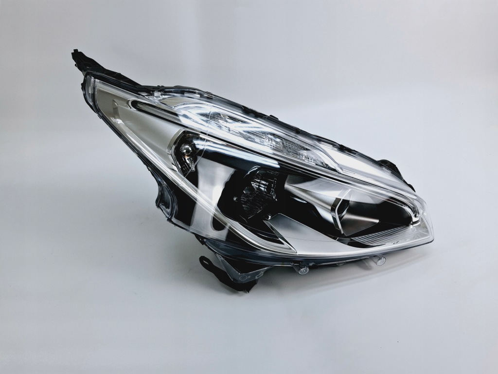 фото №13, Лампа правый перед передняя правая peugeot 208 i lift 2019- #061