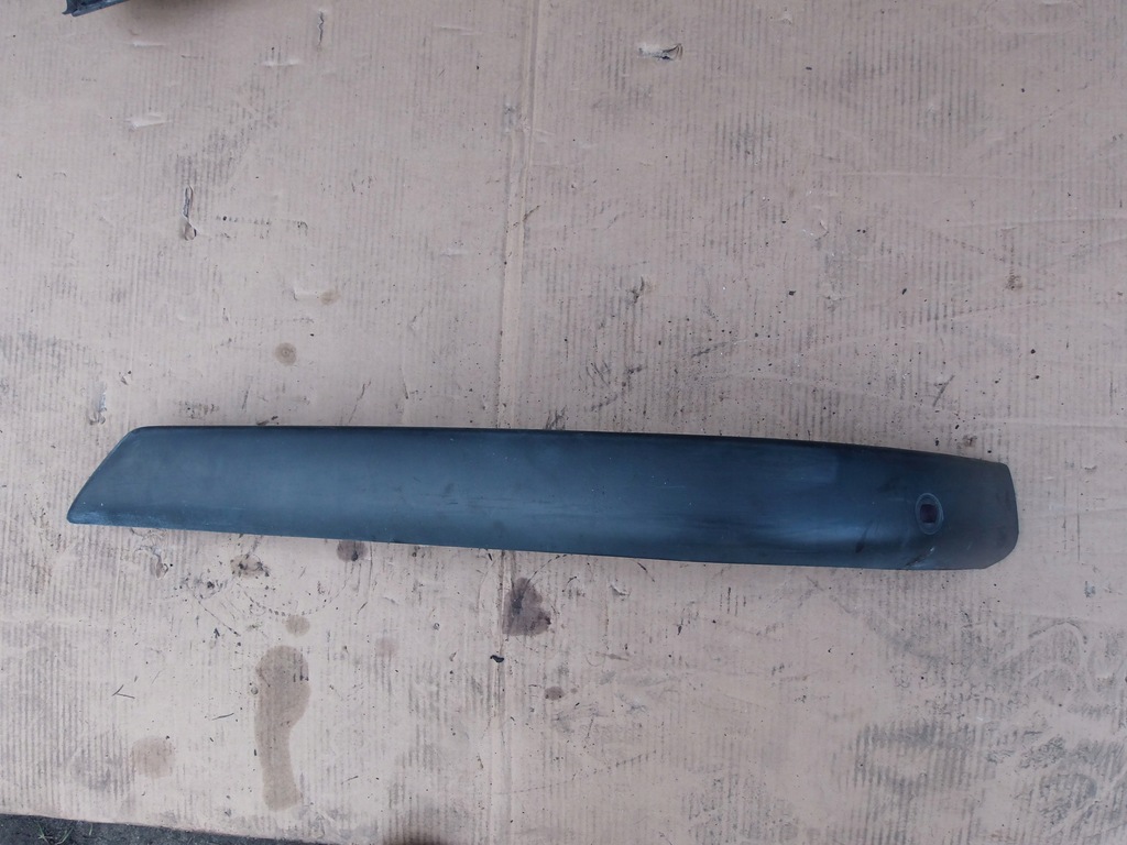 фото №1, Молдинг бампера правый задняя peugeot 607
