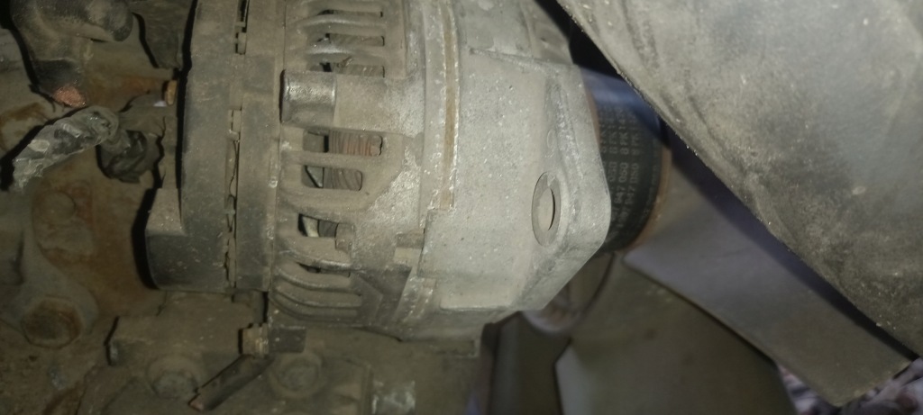 Купити Генератор mercedes atego om 906911. 2001r.