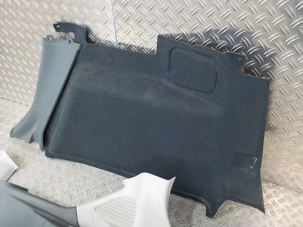 фото №5, Ford c-max mk2 bok оббивка багажника задня права