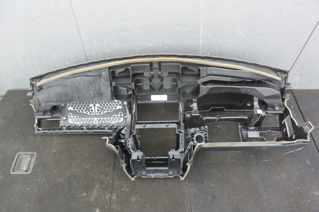 фото №12, Консоль панель приладів панель приладів mercedes-benz оригінальний номер a2046803787