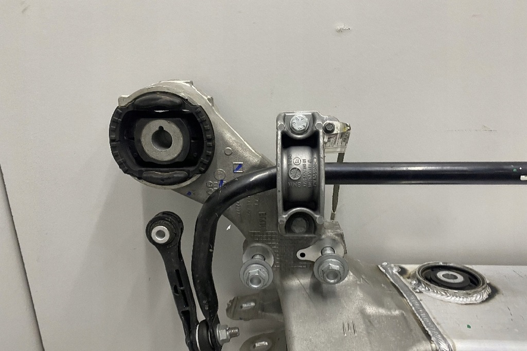 фото №11, Підрамник задні bmw 5 g30 6861201 2017