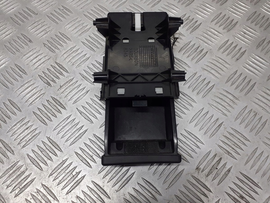 фото №1, Попільничка nissan primera p12