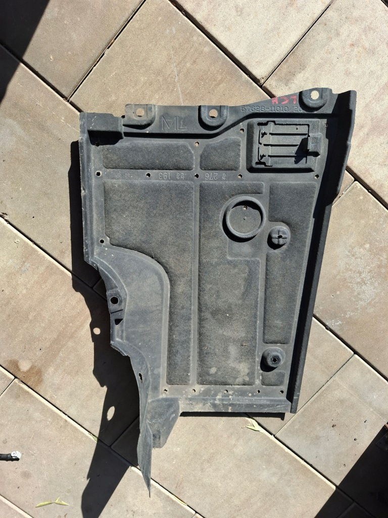 фото №1, Захист бризковик підвіска підлога lexus lc 500h 3.5h ml 57628-11010