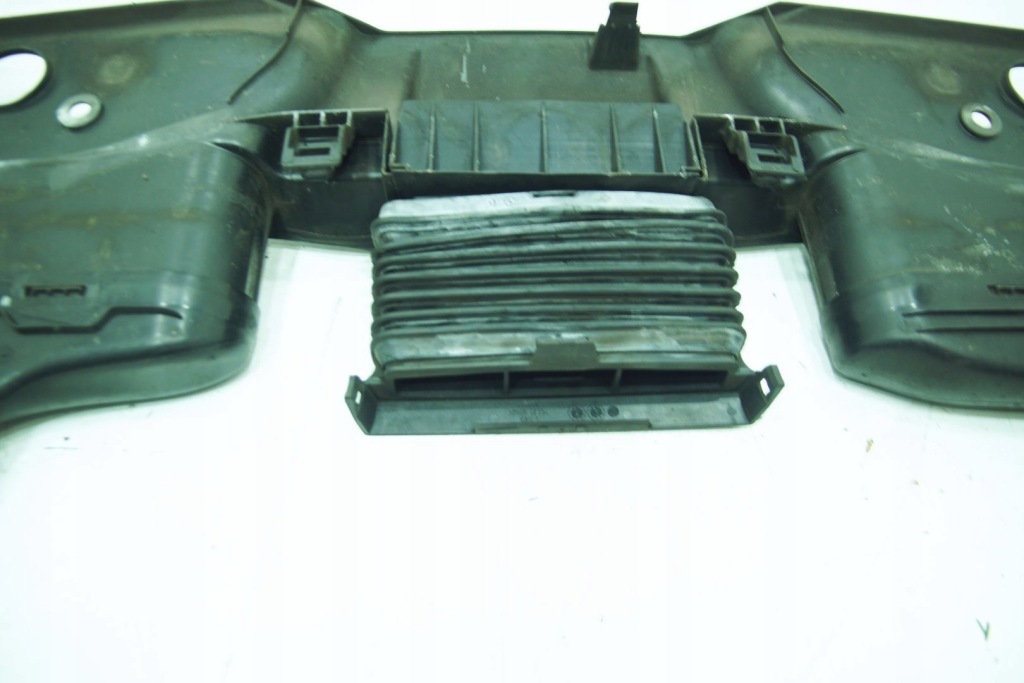 Защита поперечина перед впуск воздуха комплект  a2048174920 amg mercedes cls w218 Цена