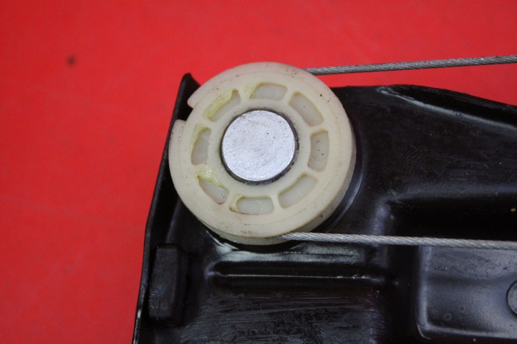 Підйомник скло правий перед eu 51789651 fiat linea 06-12 Оригінал