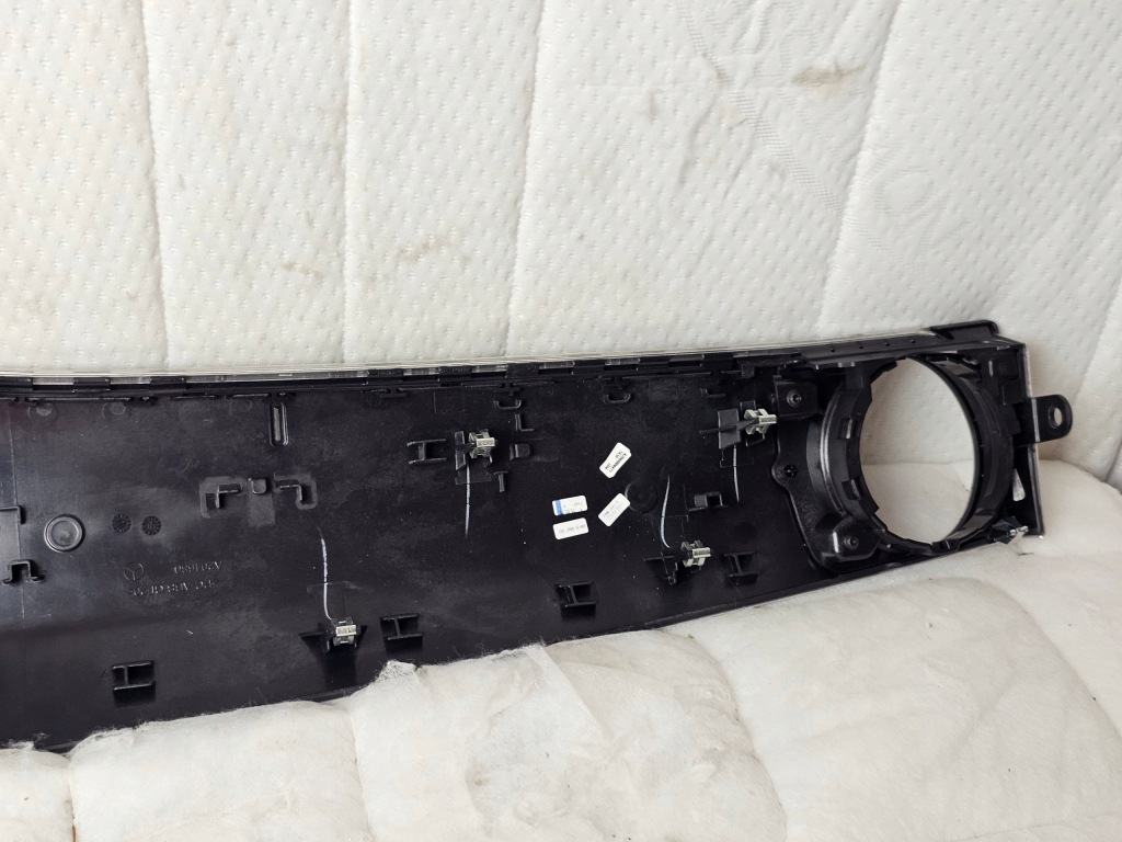 Декоративна молдинг накладка панелі консолі mercedes x204 led європа Київ