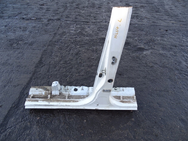 фото №1, Toyota hilux 12r блок двигателя порог левый