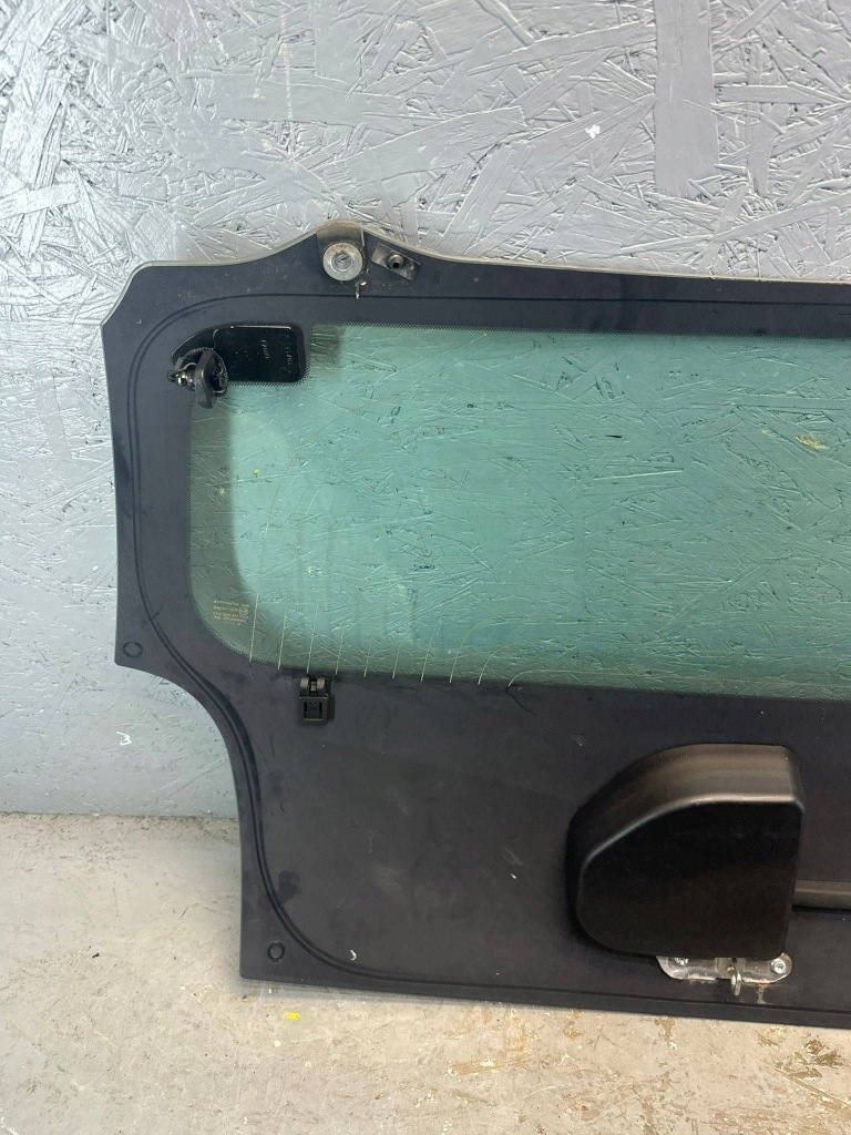 Peugeot 108 кришка багажника задній скло Зі Шроту