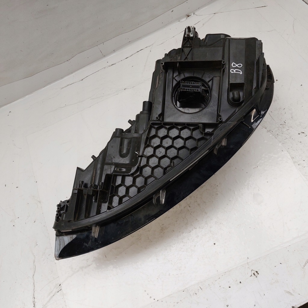 фото №15, Volkswagen passat b8 лампа правый перед led hella [na запчасти] 5g1941036c