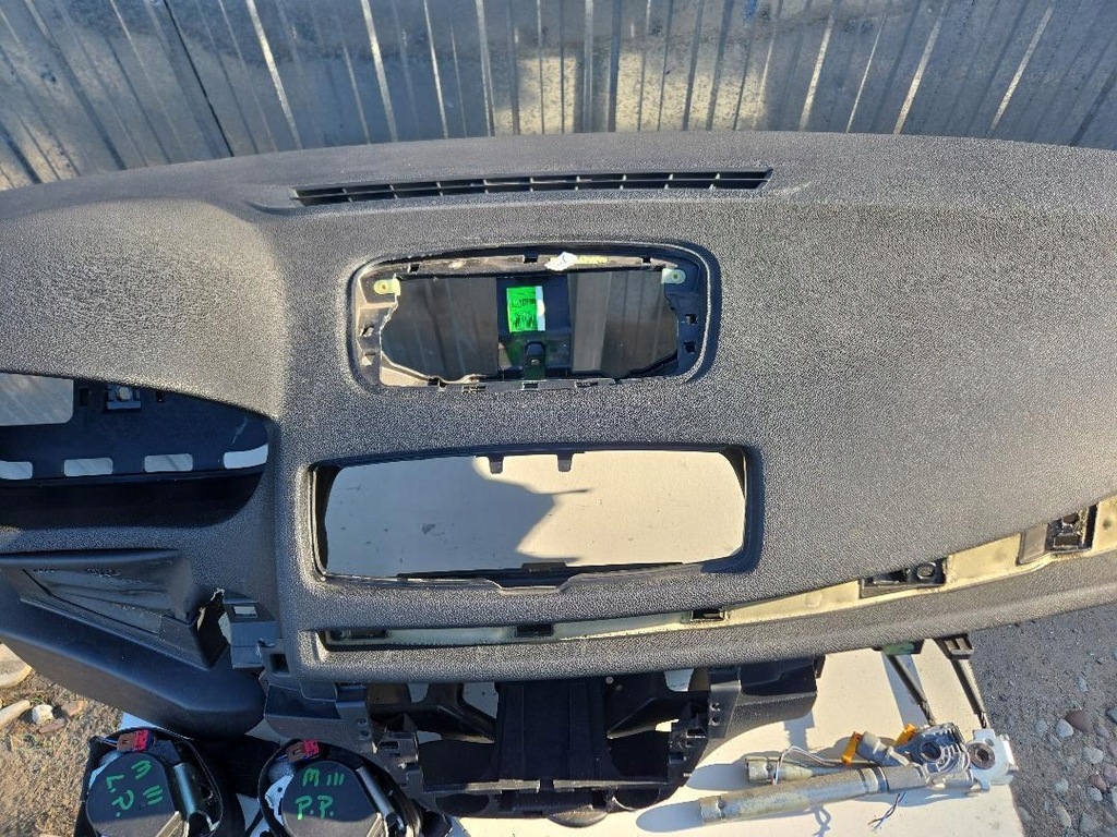 фото №5, Консоль приборная панель подушка безопасности air bag ремни renault megane iii 681008137r