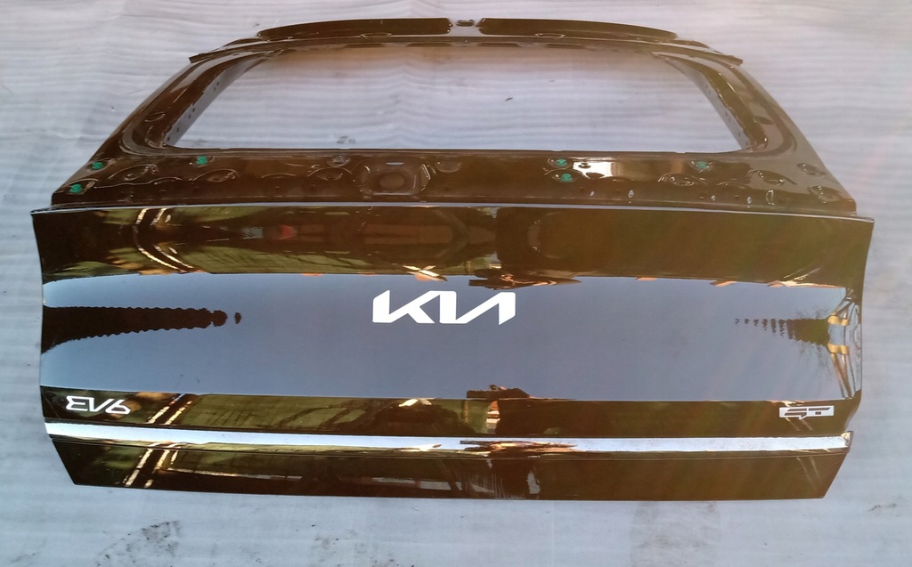 фото №1, Kia ev6 крышка багажника задняя