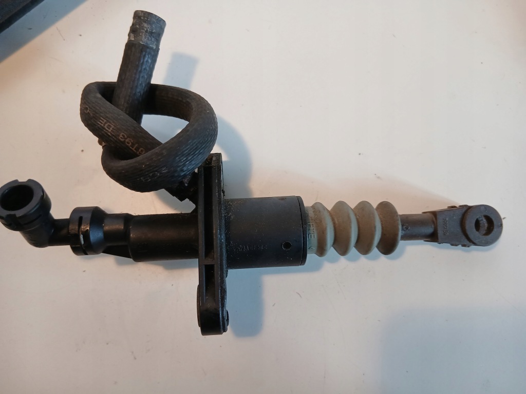 Купити Помпа зчеплення saab 95 90578481