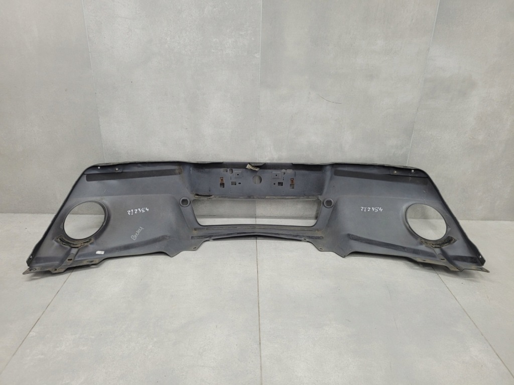 Диффузор накладка бампера спойлер задний  aston martin vantage v12 v8 Цена