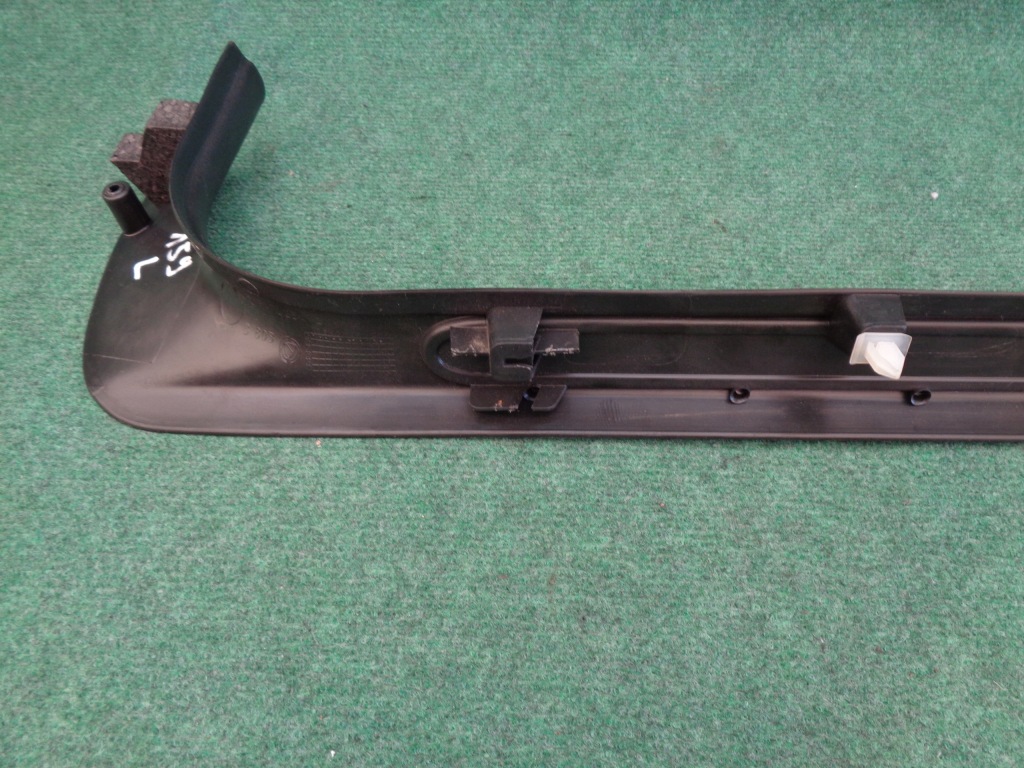 Пластик захист молдинг поріг alfa romeo 159 ліва 156037071 оригінальний номер czarna Київ