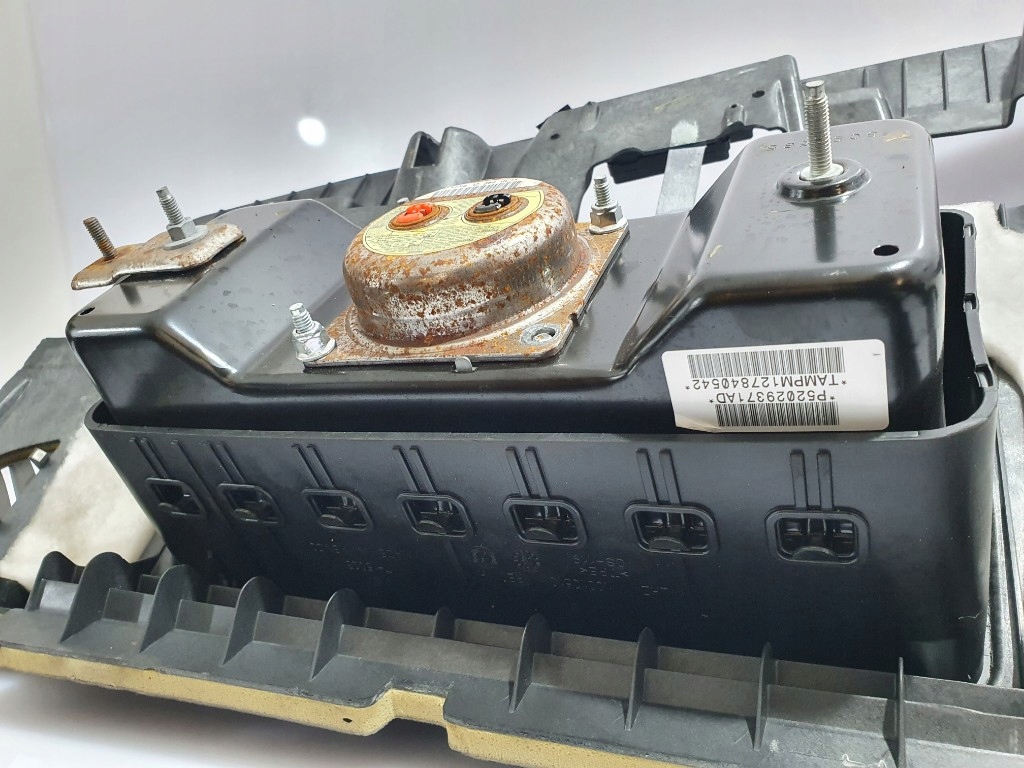 фото №16, Dodge journey 2008r консоль панель приладів панель приладів подушка безпеки пасажира оригінал