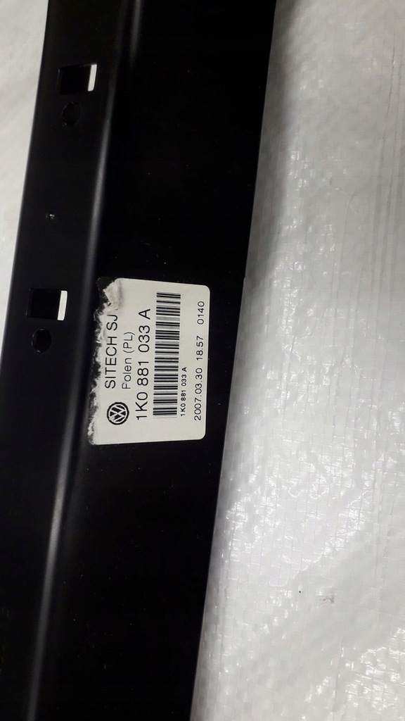 фото №10, Кронштейн сиденье правое vw golf v plus 1k0881034a