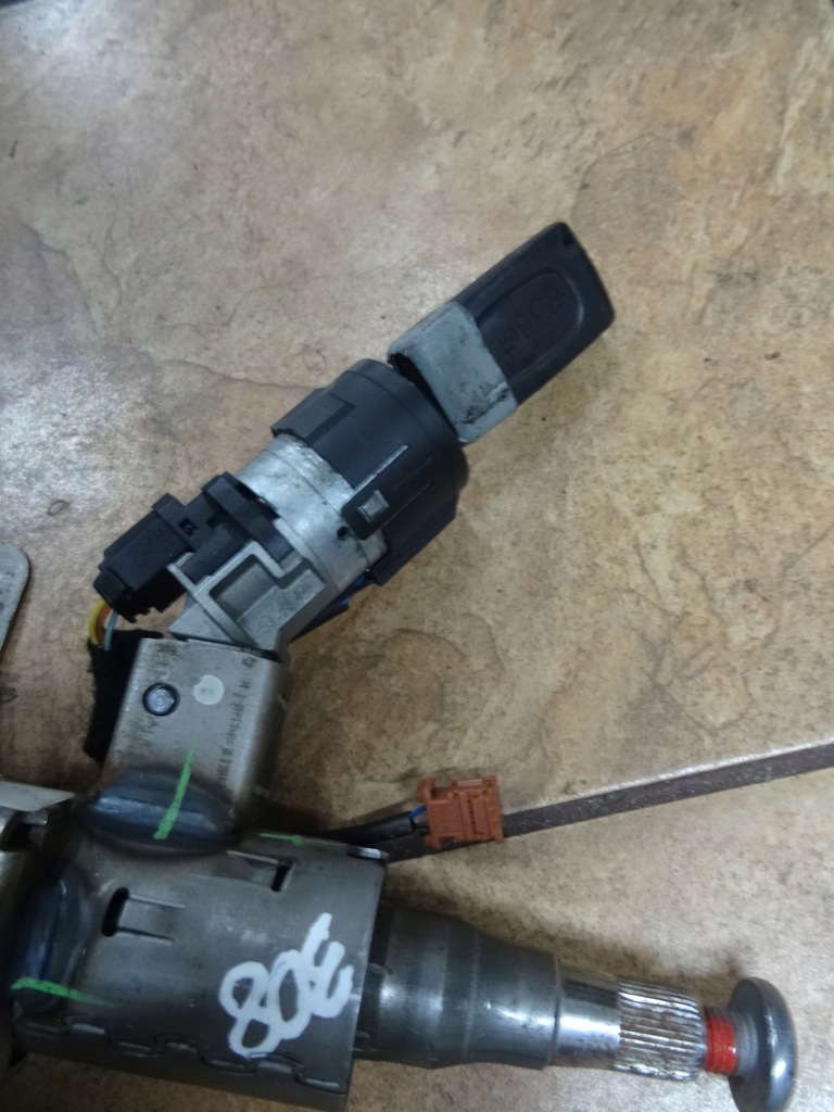 фото №5, Peugeot 308 колонка кермова замок запалювання хрестовина