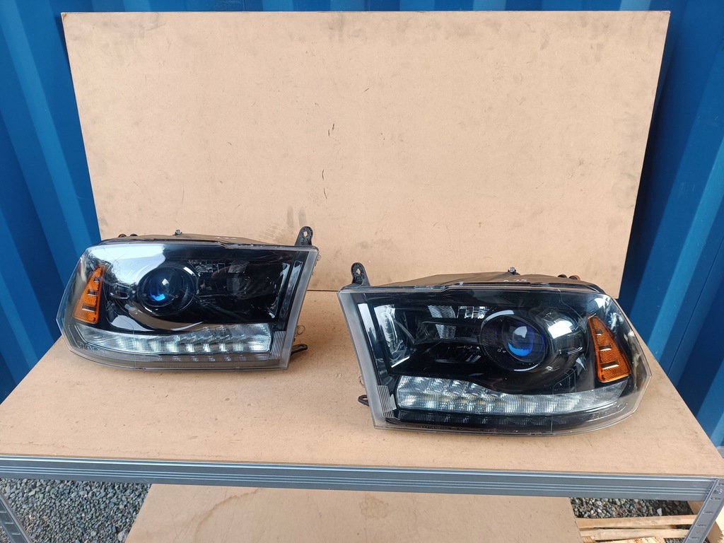 фото №1, Dodge ram iv lift линза led лампа правая левая