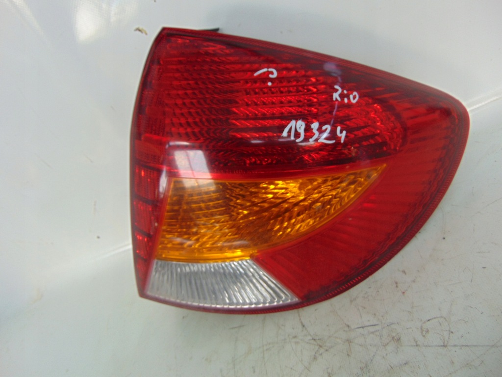 фото №1, Kia rio лампа задняя правая