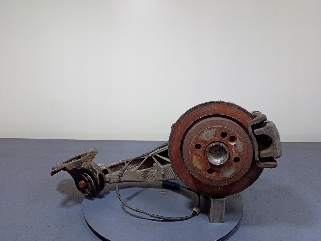 фото №1, Mini r55 r56 r57 поворотный кулак задняя левая рычаг 6765377