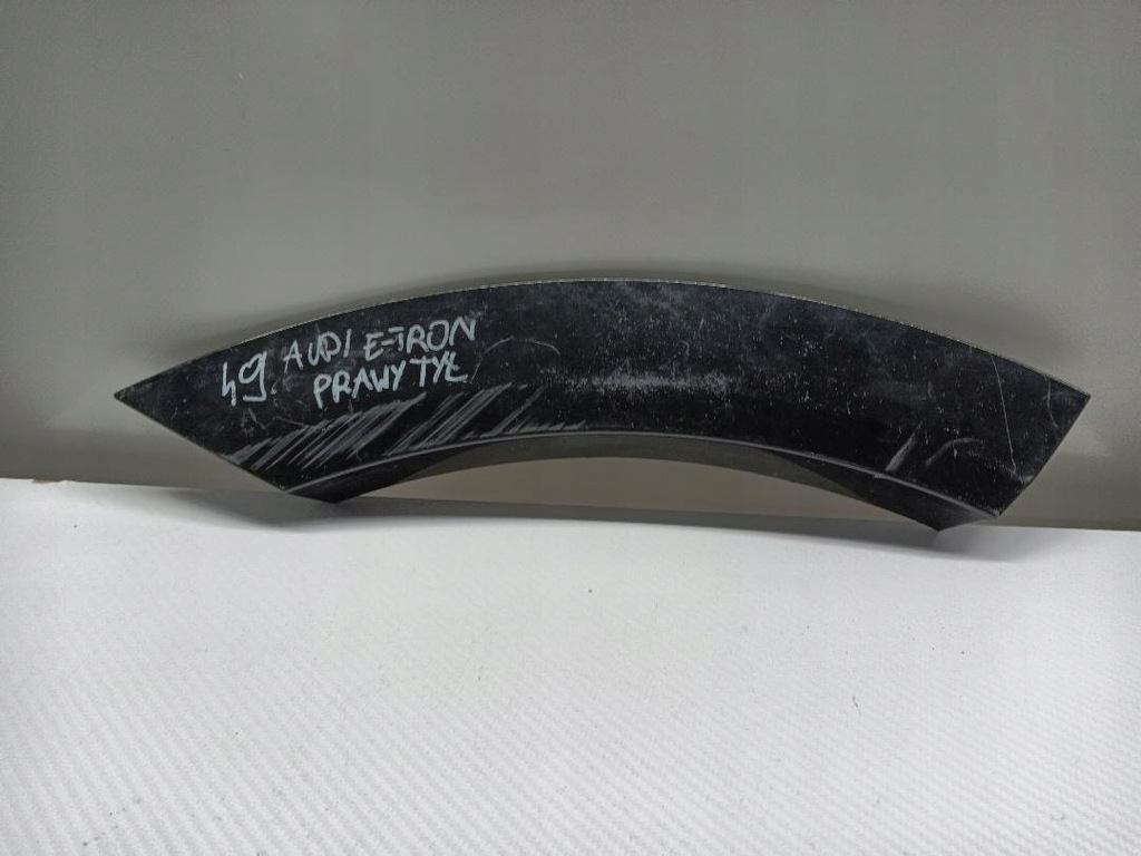 фото №6, Молдинг крила задня задня права audi e-tron 4ke853026e