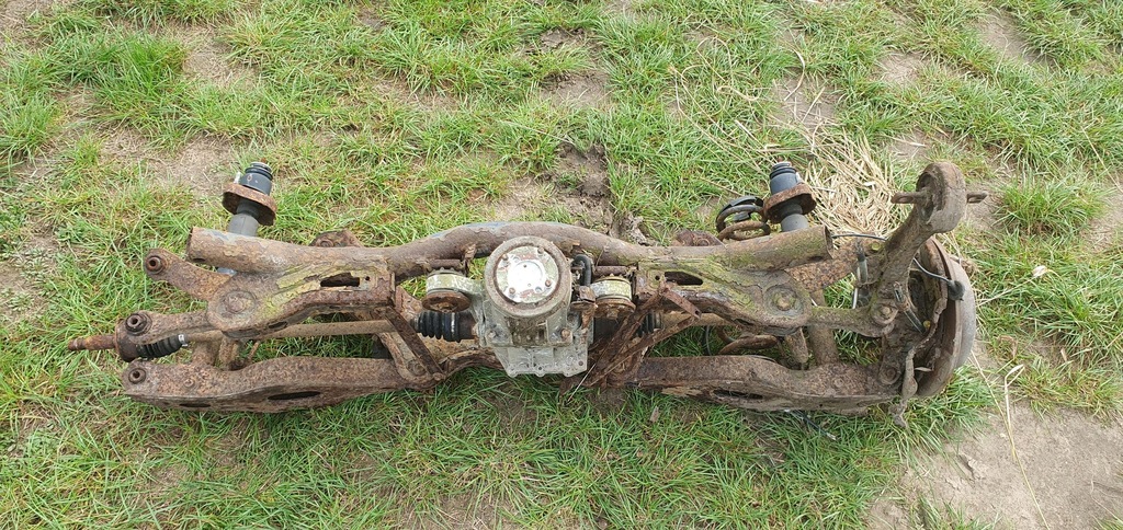 фото №7, Oś балка подвеска задняя задние peugeot 4007