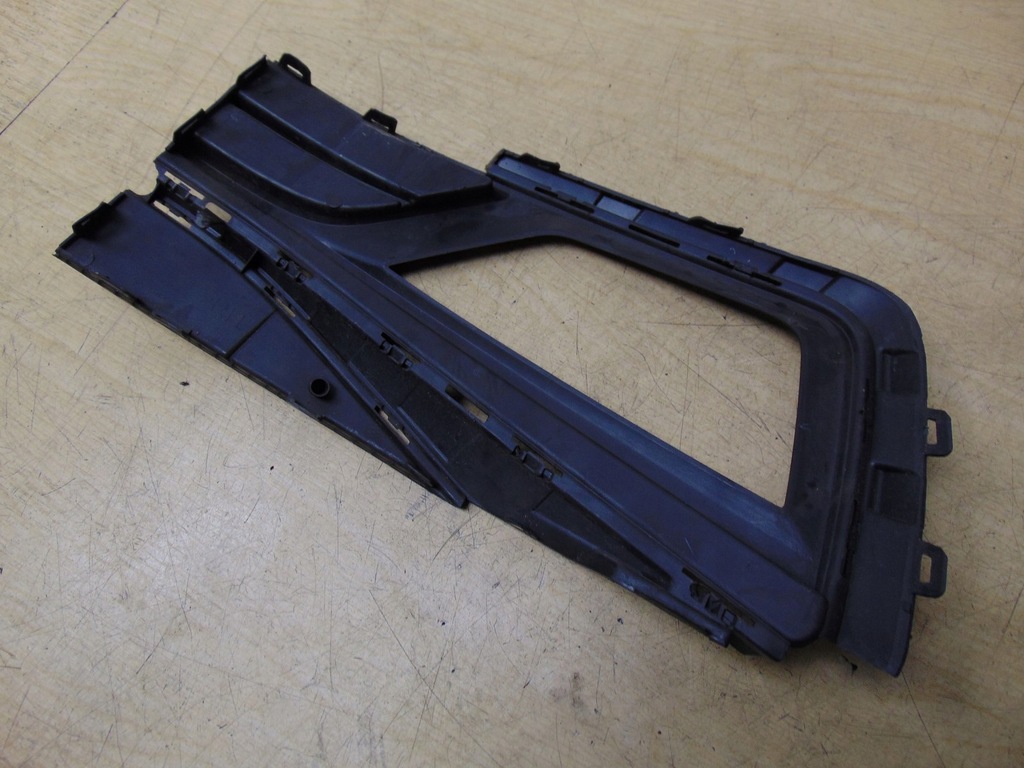 фото №10, Решітка w бампер права vw polo r-line 2g0853666e