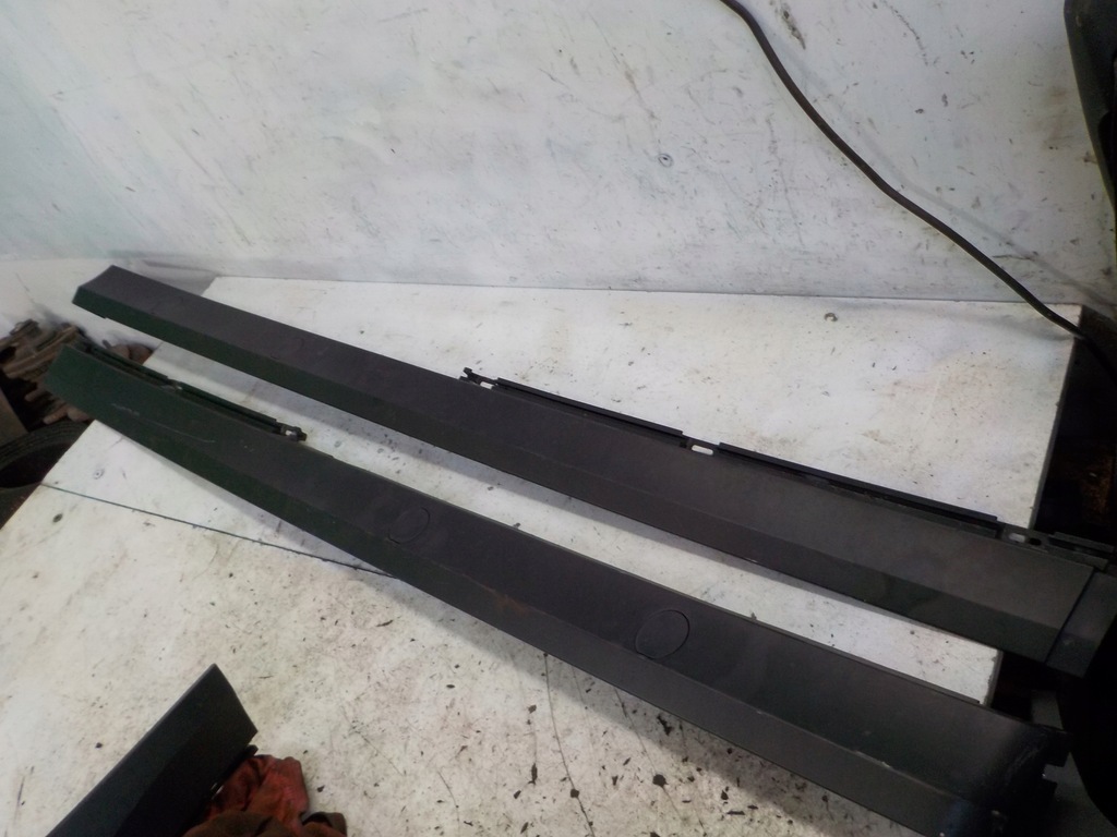 фото №1, Actros mp4 захист стійка права