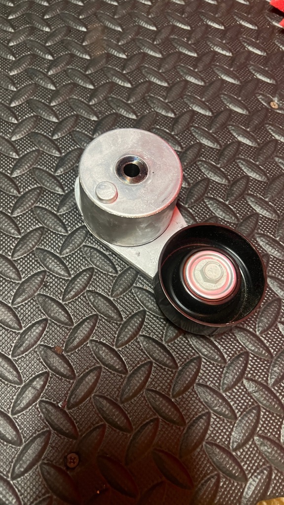 Купити 999545a silverado chevrolet натягувач ремінь 14r- новий