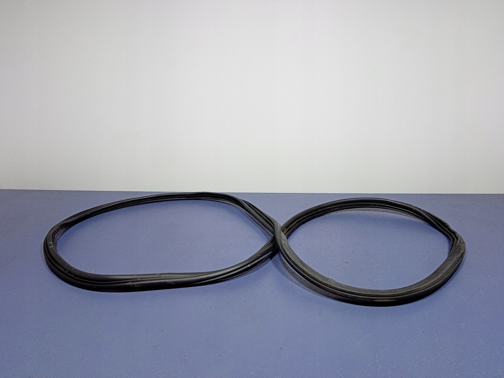 фото №1, Ford puma mk2 прокладка кришки багажника