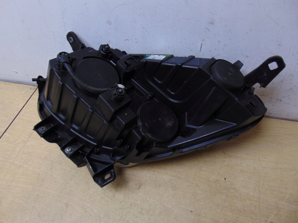 фото №9, Лампа права перед fiat doblo ii 51810671 europa