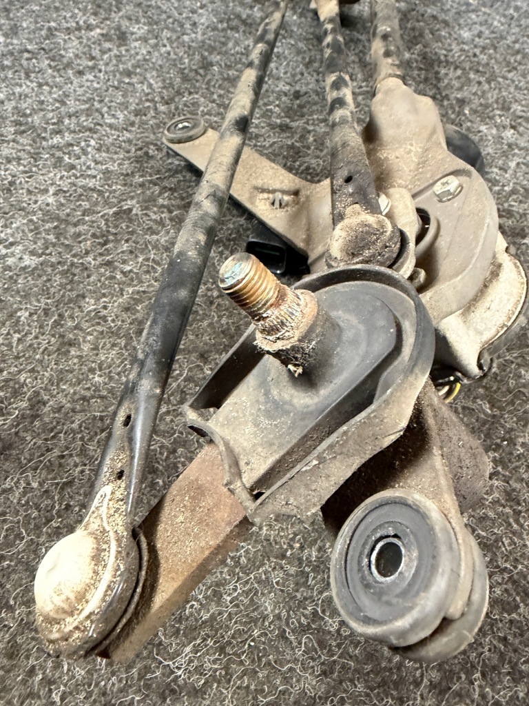 Купити Kia carens iii механізм двірник оригінальний номер європа 98110-1d000