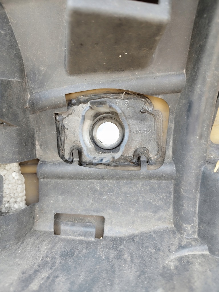 фото №16, Бампер перед pod датчики pdc mercedes r-klasa 251 w251 2005-2010 c775