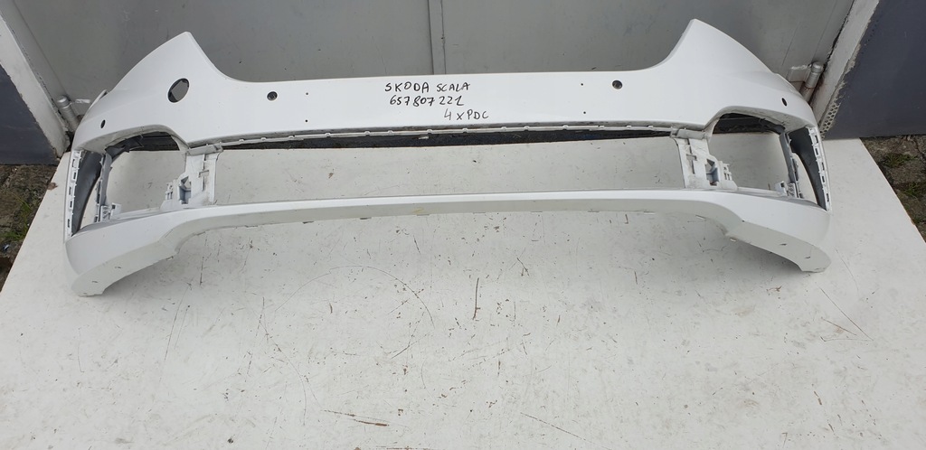 фото №1, Skoda scala 657807221 бампер передній 4xpdc