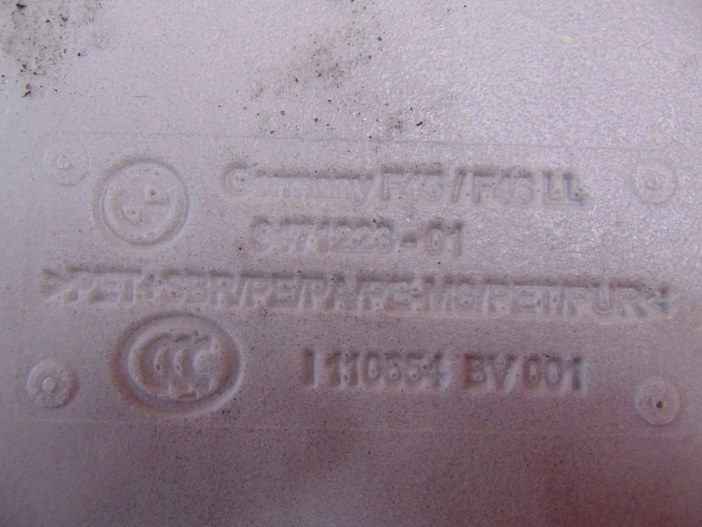 фото №10, Bmw 2 f46 коврик обшивка пол перед europa