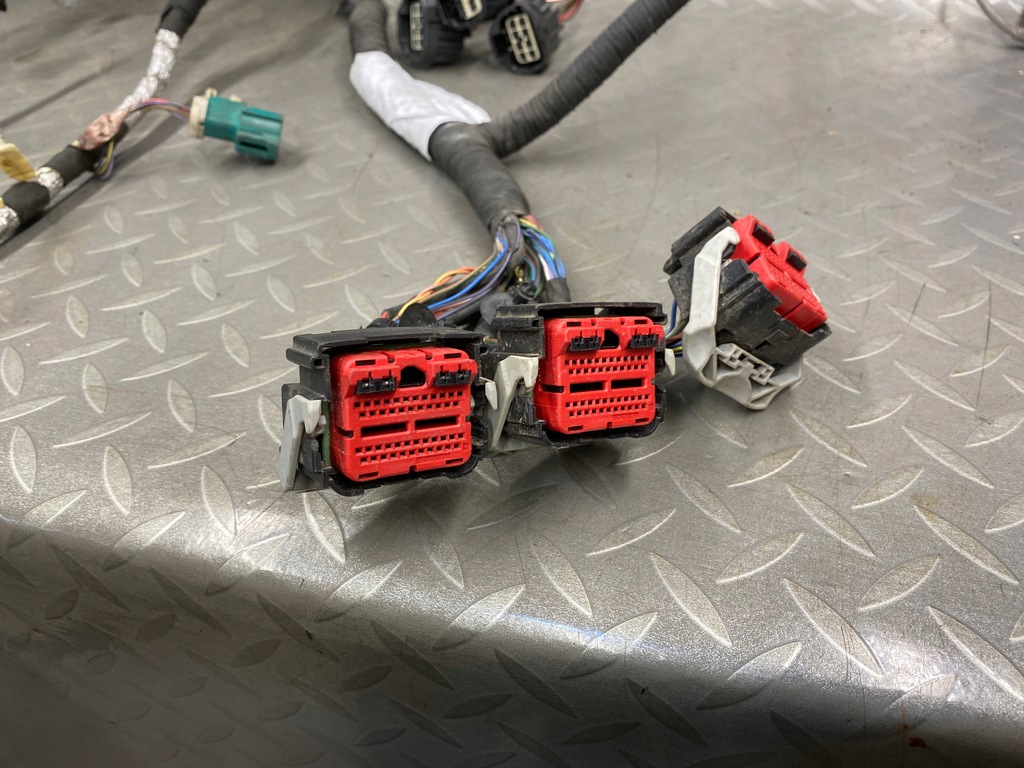 фото №5, 4g43-12b637-ba жгут двигателя aston martin db9 5.9 v12 комплектная