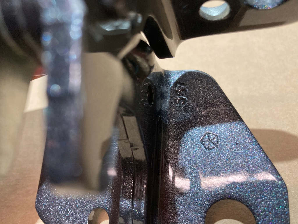 фото №5, Петля двері chrysler 300c lift jeep cherokee wk2