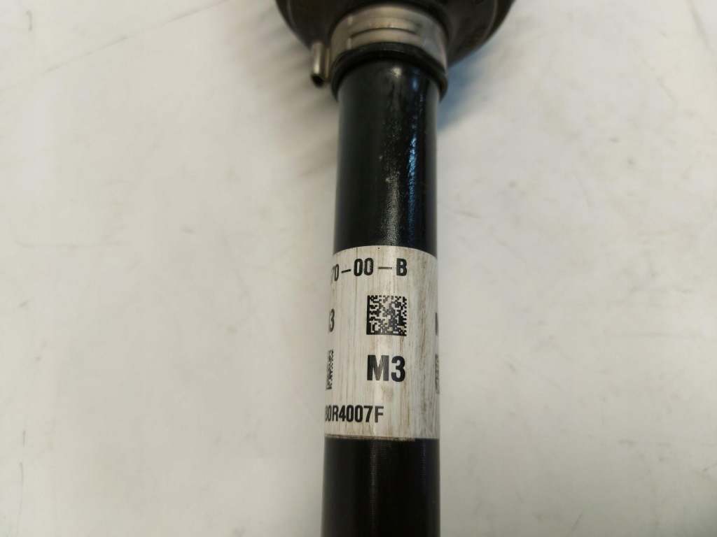 Tesla model 3 рестайлинг  2024 highland приводной вал левый перед Доставка