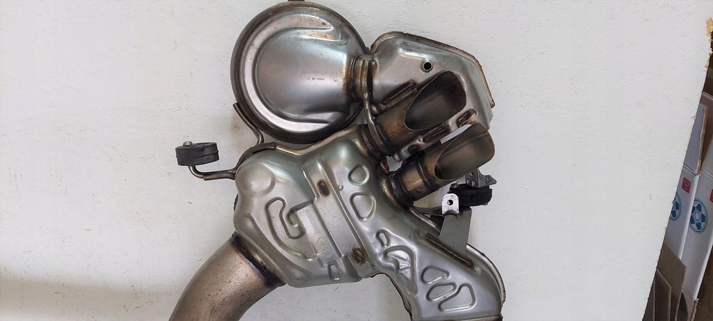 фото №10, Audi a6 c8 4k0 гаситель выхлоп активный 4k0253611t